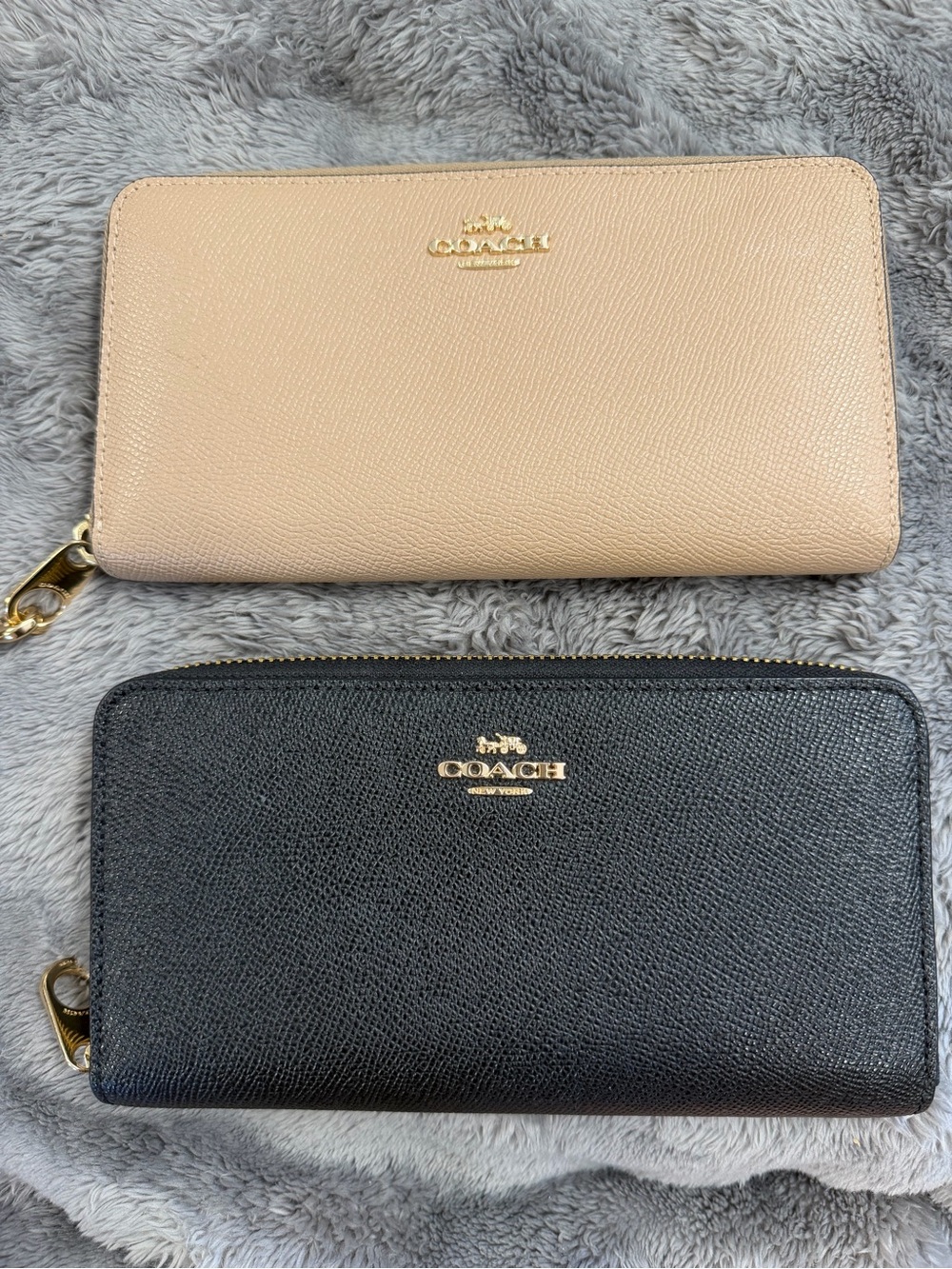 Coach Zip Wallet Duo in Black and Beige